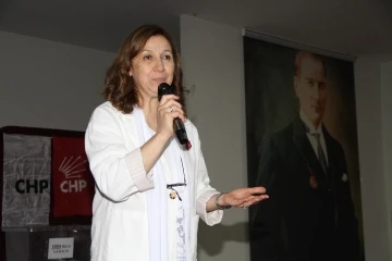 17 yıllık Kadın Kolları Başkanı Esen Çınar, güven tazeledi
