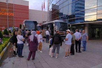 ‘1915 Şerife Bacı Torunu Çanakkale’ye Gidiyor’ temasıyla organize edilen gezide ilk kafile yola çıktı
