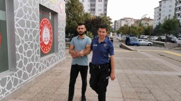 2 kardeşin ev ve arabasına ateş açan şahıs tutuklandı
