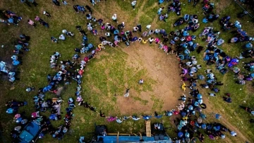 207 yıllık geleneği yaşatmak için Papart Yaylasında bir araya geldiler
