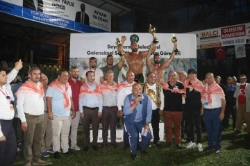 29. Geleneksel Yayla Seki Yağlı Güreşleri’ni Ali Gürbüz kazandı
