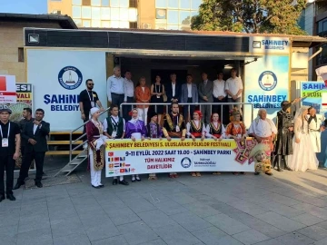 5. uluslararası folklor festivali kortej yürüyüşü
