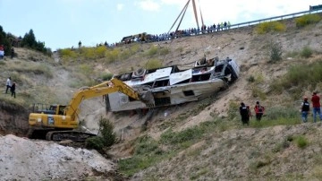 8 kişinin öldüğü otobüs kazasına ilişkin sürücü tutuklandı