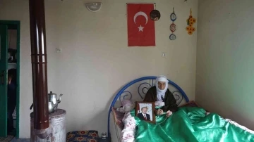 90 yaşındaki Vesile Nine’nin ‘Tayyip Erdoğan’ hayali gerçek oldu
