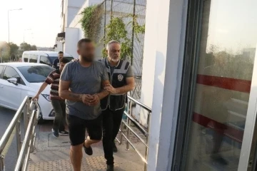 Adana’da firarilere operasyon: Çok sayıda kişi yakalandı
