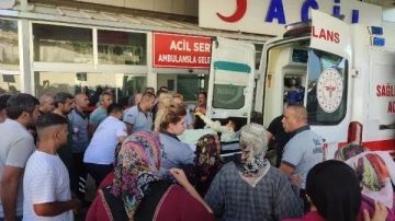 Adana'da otomobil alev aldı; 2'si çocuk, 3 yaralı