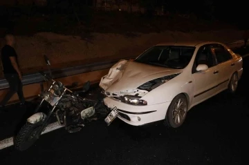 Adana’da otomobil motosiklete çarptı: 1 ölü 2 yaralı
