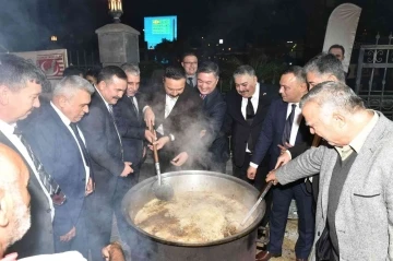 Adana’da Özbekistan Kültür Gecesi
