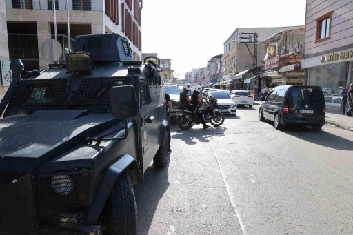 Adana’da sokakta el bombası bulundu
