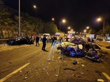 Adana'da zincirleme trafik kazası: 7 ölü, 7 yaralı