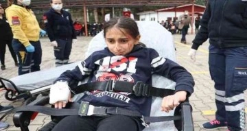 Adana’daki okullarda “Deprem anı ve tahliye tatbikatı” gerçekleştirildi