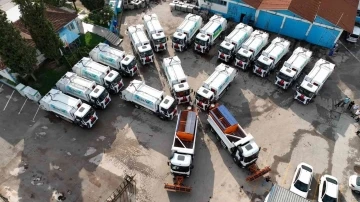 Adapazarı Beldiyesi’nin araç filosuna 18 yeni kamyon
