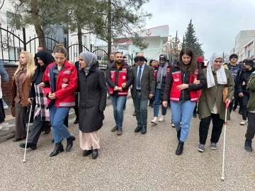 Adıyaman’da görme engellilerden &quot;farkındalık&quot; yürüyüşü
