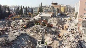 Adıyaman’daki enkazların dron görüntüsü
