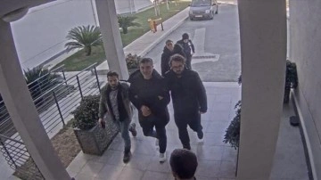 Adıyaman'da yıkılan apartmanın müteahhidi yurtdışına kaçmaya çalışırken yakalandı