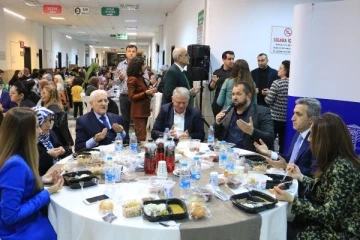 Adliye personeli iftarda bir araya geldi