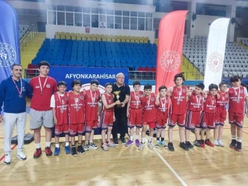 Afyonkarahisar’da basketbol müsabakaları sona erdi
