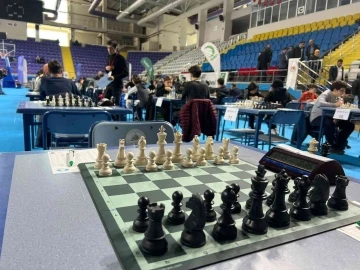 Afyonkarahisar’da satranç müsabakaları başladı
