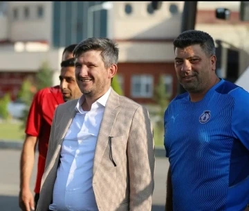 Afyonspor yöneticileri idmanı izledi
