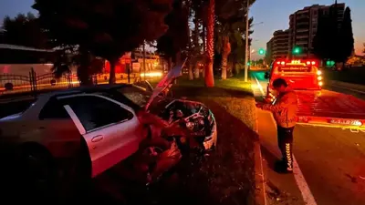 Adıyaman’da otomobil refüjde durdu