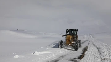Ağrı’da 20 köy yolu kar nedeniyle ulaşıma kapandı
