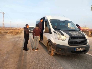 Ahlat’ta öğrenci servisleri denetlendi
