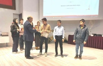 Ahteri İmam Hatip Ortaokulu Kur’an-ı Kerim’i ve ezanı güzel okuma yarışmalarında derece elde etti
