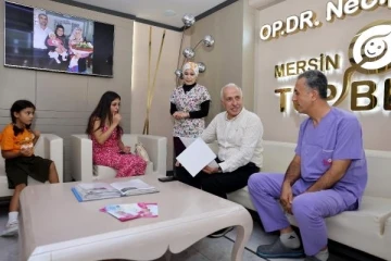 Aileye bebek müjdesini Başkan Gültak verdi