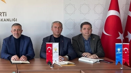 AK Parti İl Başkanı Yıldırım, muhtarlarla bir araya geldi
