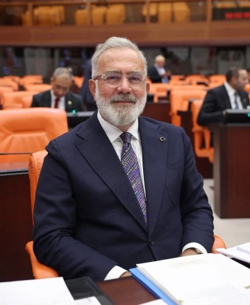 AK Parti’li Yenişehirlioğlu: &quot;Gördes’te yaralar sarılıyor&quot;
