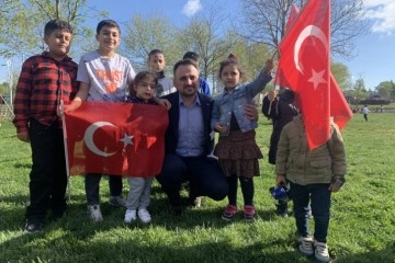 AK Parti Milletvekili Adayı Eminoğlu, 23 Nisan’ı çocuklarla buluştu