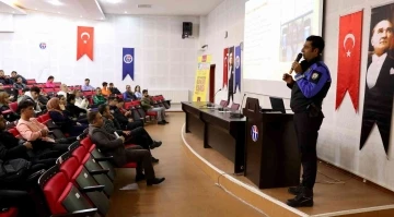 Akademisyen ve öğrencilere &quot;kadına el kalkmaz&quot; semineri
