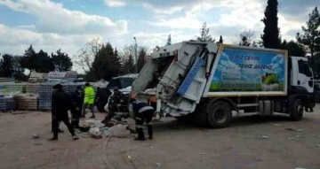 Akdeniz Belediyesi ekipleri deprem bölgesinde hizmet veriyor