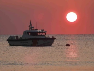 Akdeniz’de gün batımı mest etti
