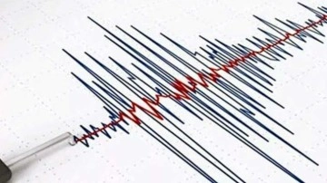 Akdeniz'de deprem! 4 ilde de hissedildi