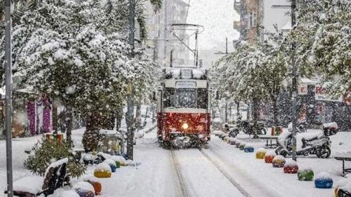 AKOM İstanbul'da alarma geçti! İşte tahmini İlçe ilçe kar kalınlıkları