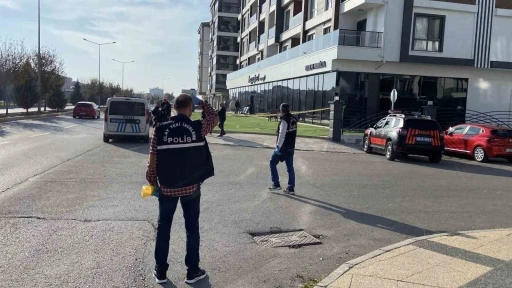 Aksaray’da 16 yaşındaki genç kız 4. katın penceresinden düştü
