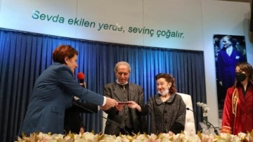 Akşener, huzurevinde yaşayan çiftin nikah şahidi oldu