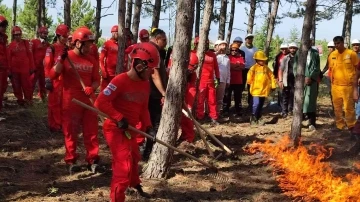 AKUT Eskişehir gönüllüleri orman yangınlarına hazırlanıyor
