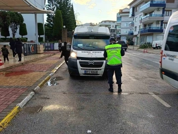 Alanya’da 11 araç trafikten men edildi
