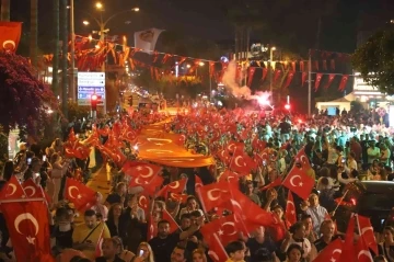 Alanya’da binlerce kişi 19 Mayıs’ı coşkuyla kutladı
