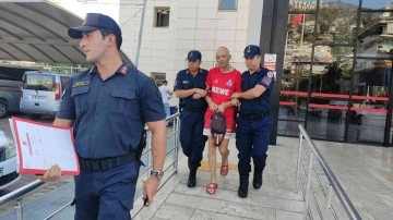 Alanya’da otomobil ve bisiklet çalan Alman tutuklandı
