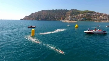 Alanya’da triatlon yarışlarında kapanacak yollar belirlendi
