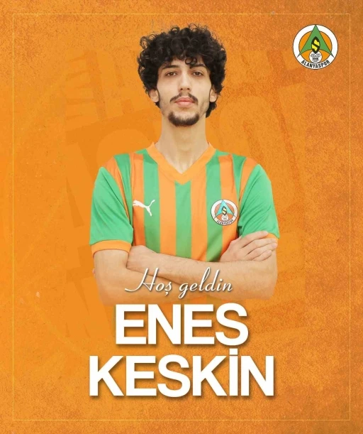 Alanyaspor, Enes Keskin’i renklerine bağladı
