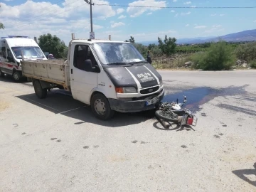 Alaşehir’de motosiklet ile kamyonet çarpıştı: 1 ölü
