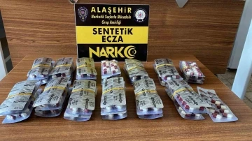 Alaşehir’de uyuşturucu tacirlerine operasyon
