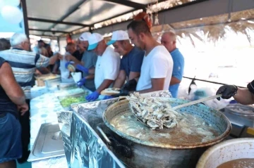 Aliağa’da balık sezonu, Balık Ekmek Şenliği ile kutlandı
