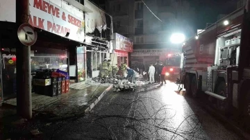 Aliağa’da trafo patladı, sonrasında market deposunda yangın çıktı
