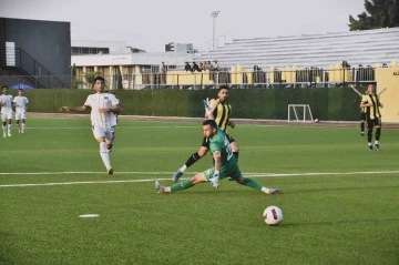 Aliağaspor FK, Manisa FK U19 takımını hazırlık maçında 4-1 yendi
