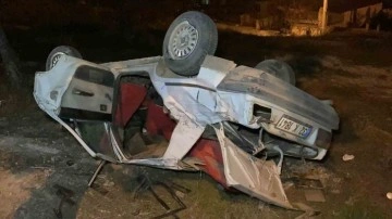 Alkollü Sürücünün Kontrolden Çıkan Otomobili Şarampole Devrildi: 3 Yaralı